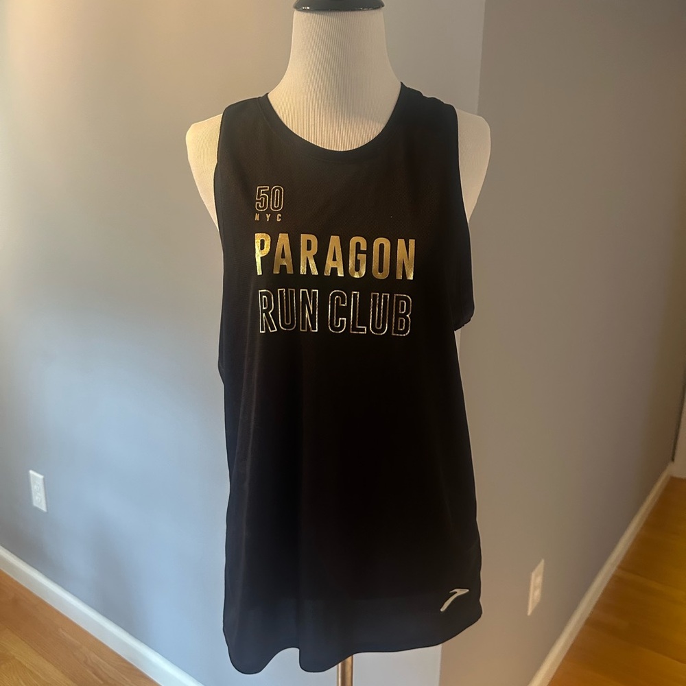 Brooks Black Paragon Run Club Tank Top
Small